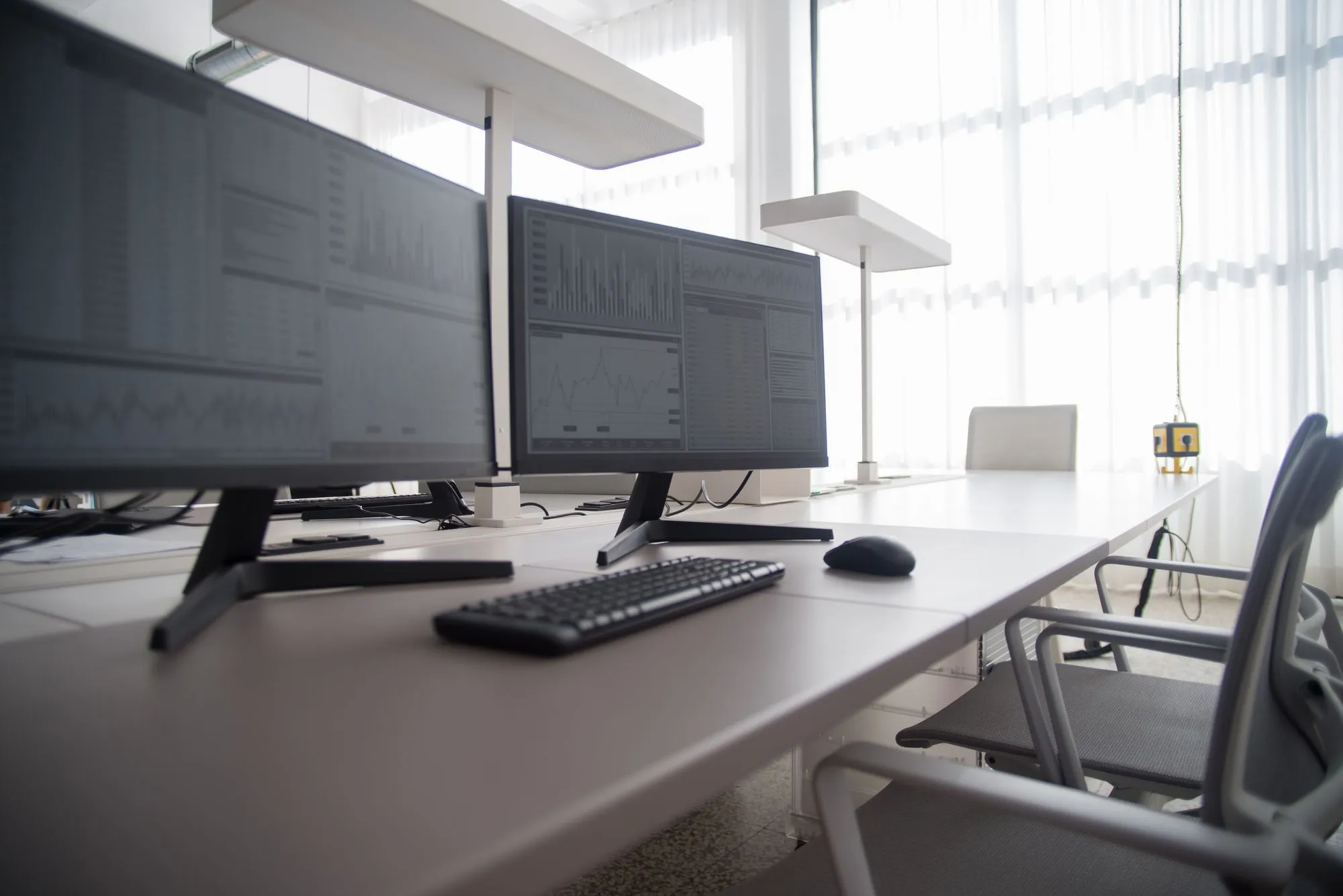 dispatch workstation with dual monitors